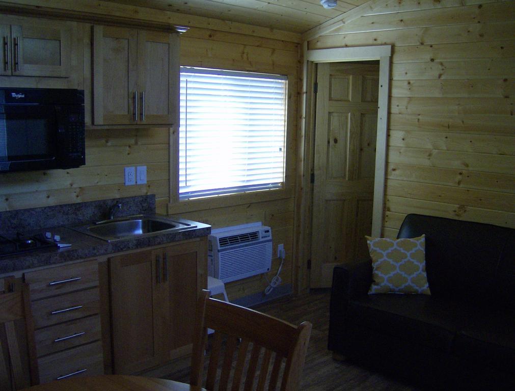 Lake Minden Camping Resort Cottage 2 Nicolaus Eksteriør billede